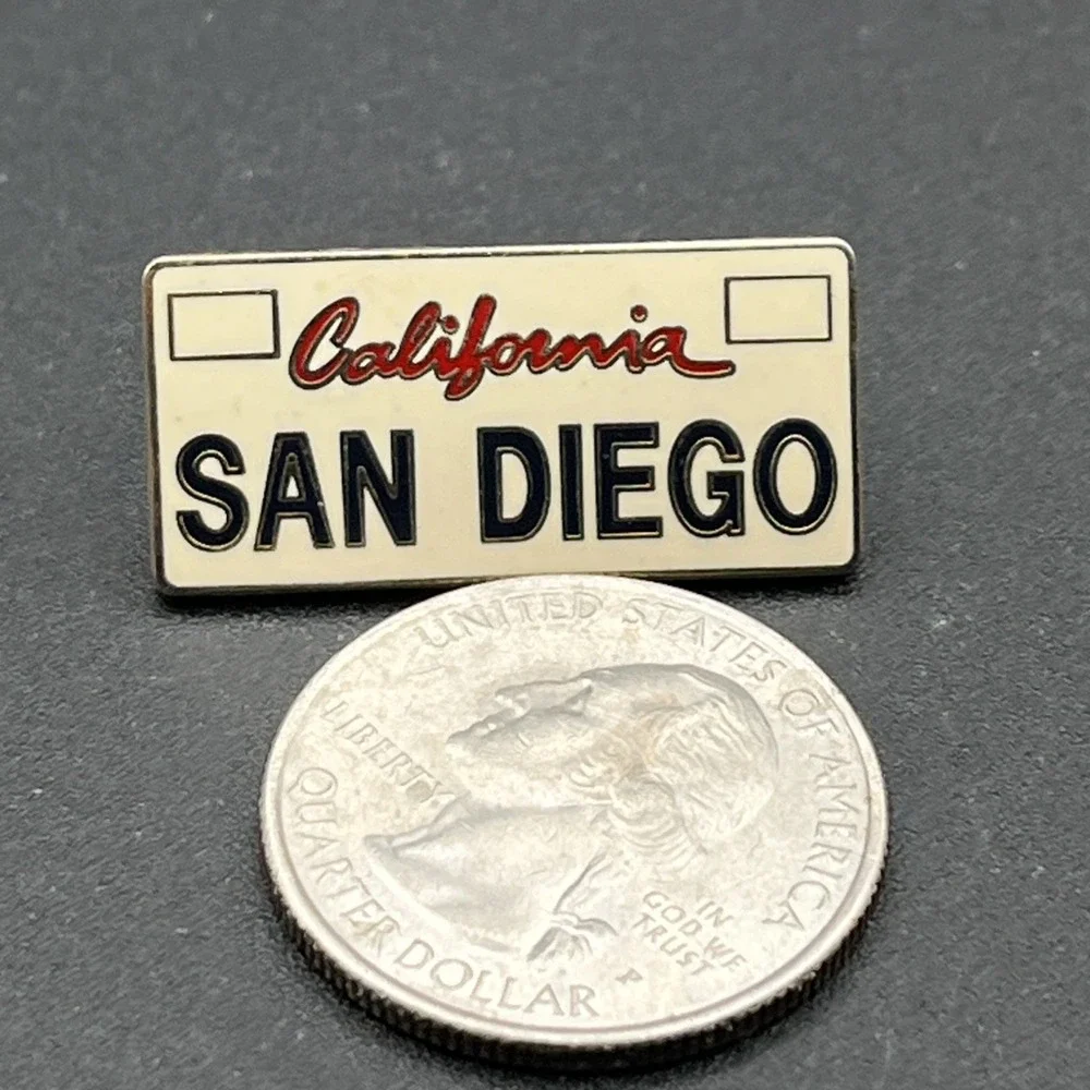 California San Diego License‎ Plate Car Lapel Hat Pin